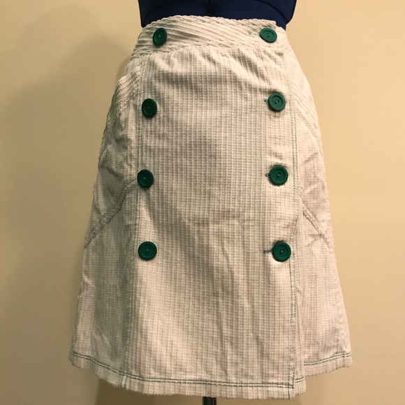 Sole Mio White Corduroy Above the Knee Skirt - Picture 9 of 13